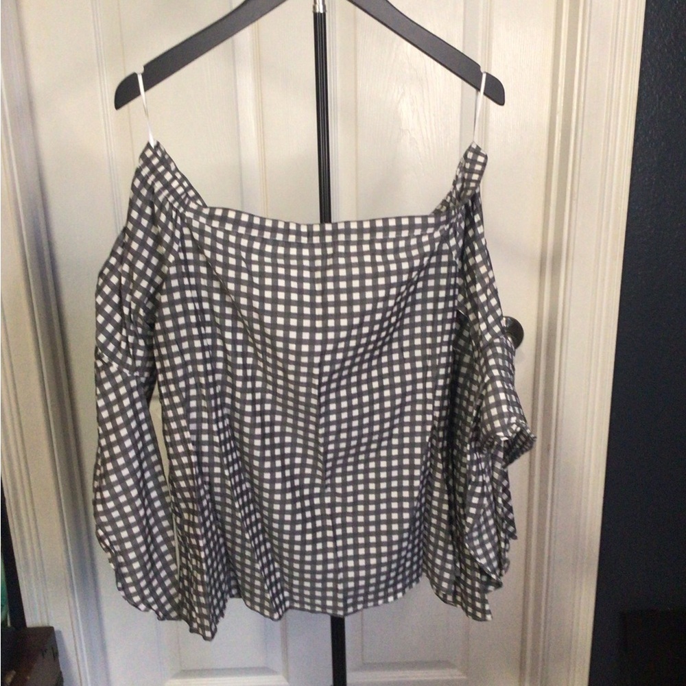 Express Black and White Checkered Blouse - Picture 2 of 5